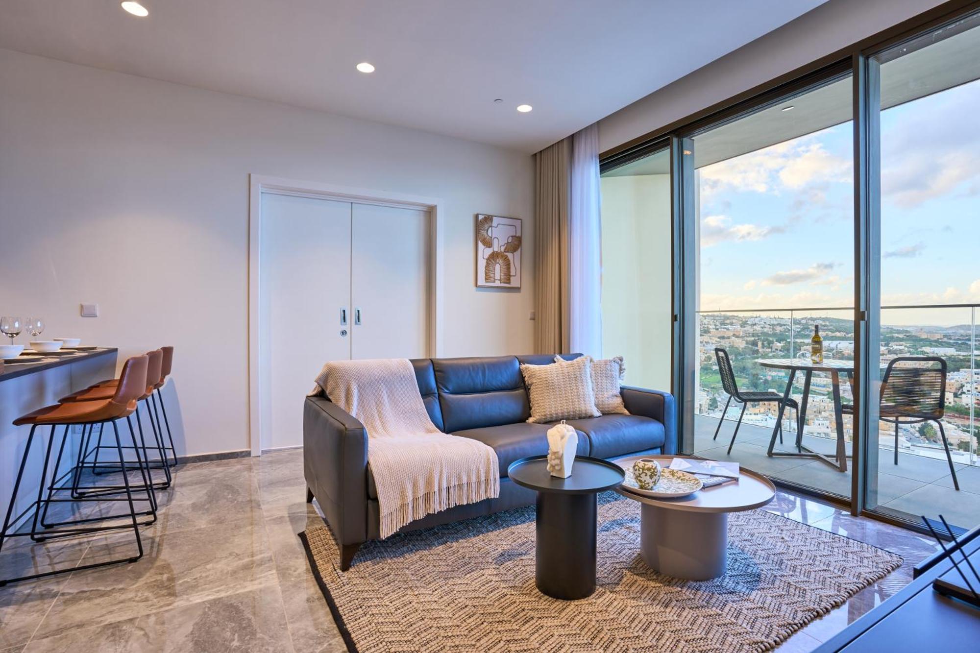 Sleek One-bedroom With A Panoramic View Апартаменты Сент Джулианс